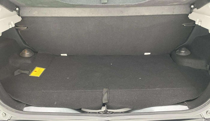 2023 Tata PUNCH ADVENTURE RHYTHM CNG, CNG, Manual, 26,373 km, Boot Inside