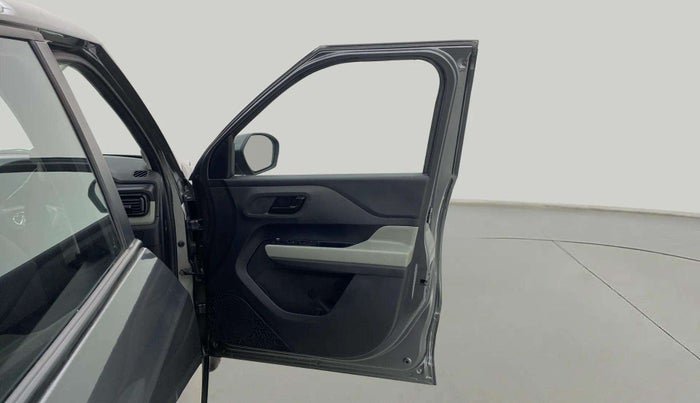 2023 Tata PUNCH ADVENTURE RHYTHM CNG, CNG, Manual, 26,373 km, RHS Front Door