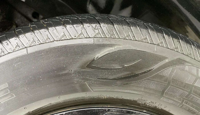 2023 Tata PUNCH ADVENTURE RHYTHM CNG, CNG, Manual, 26,373 km, Left Front Tyre Tread