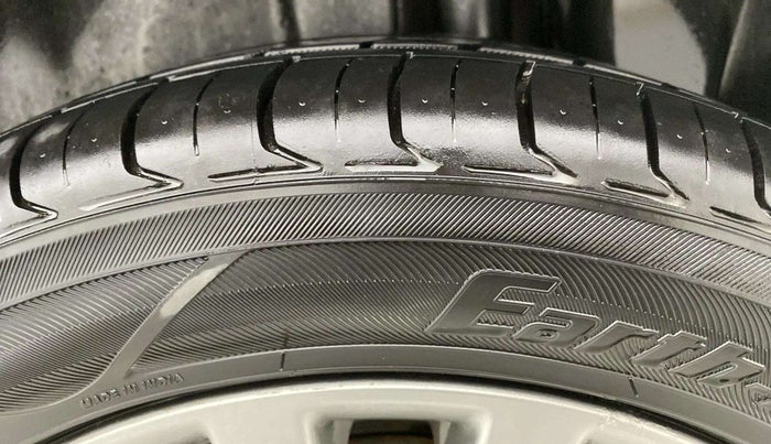 2016 Maruti Ciaz ZXI+, Petrol, Manual, 36,520 km, Left Rear Tyre Tread