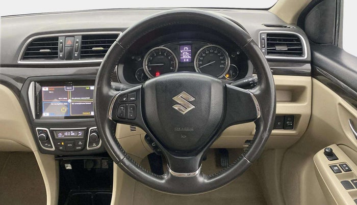 2016 Maruti Ciaz ZXI+, Petrol, Manual, 36,520 km, Steering Wheel Close Up