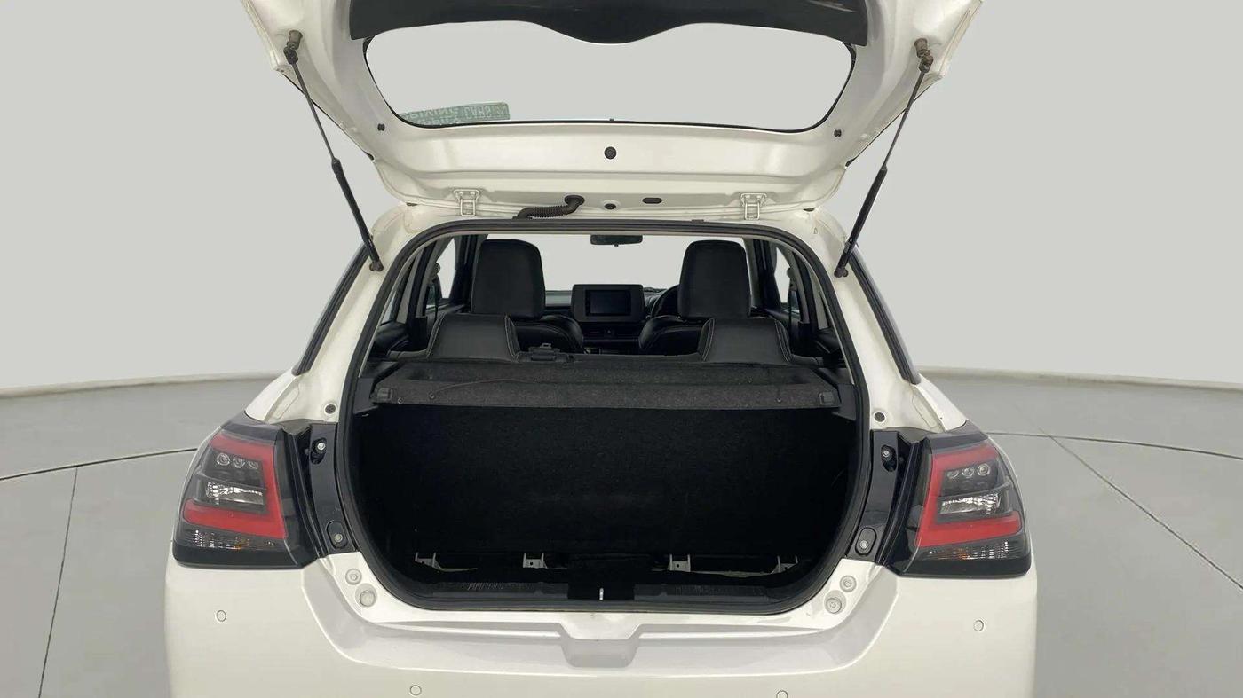 2024 Maruti Swift VXi (O) AMT, Petrol, Automatic, 20,681 km, Boot Open Zoomed View