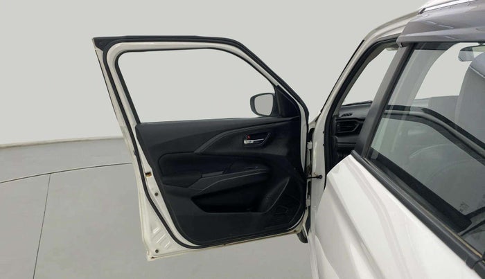 2024 Maruti Swift VXi (O) AMT, Petrol, Automatic, 20,681 km, LHS Front Door