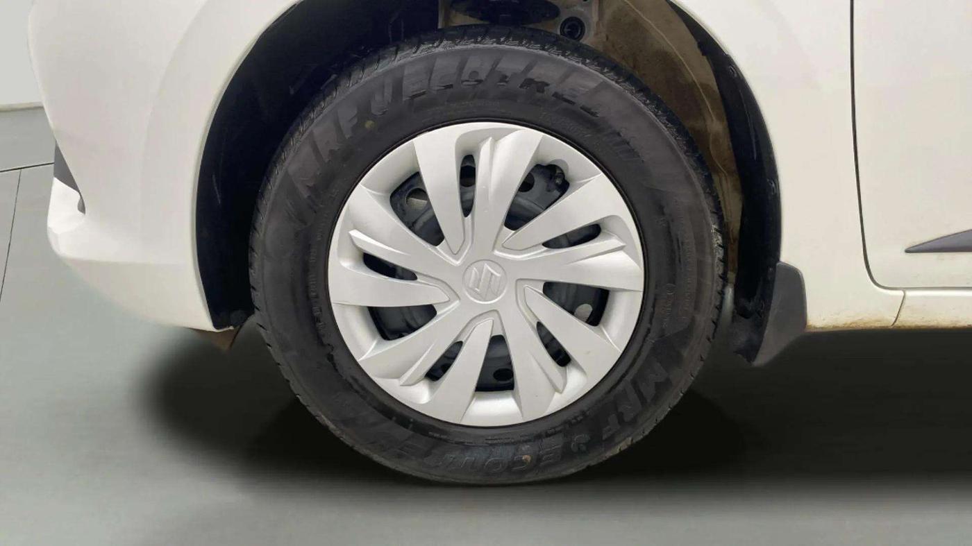 2024 Maruti Swift VXi (O) AMT, Petrol, Automatic, 20,681 km, Left Front Wheel