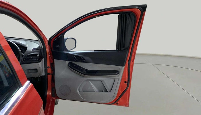 2022 Tata Tiago XM CNG, CNG, Manual, 76,040 km, RHS Front Door