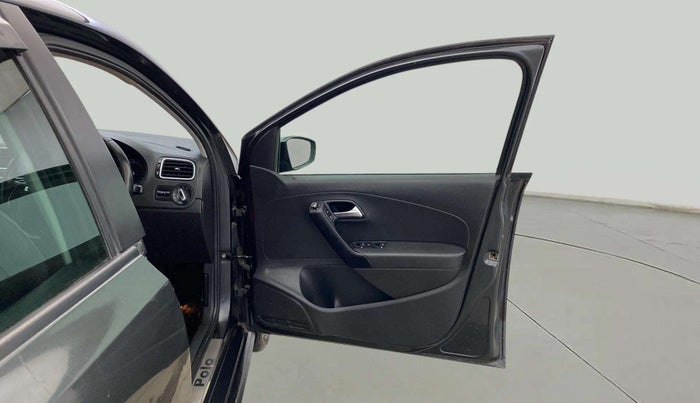 2020 Volkswagen Polo HIGHLINE PLUS 1.0L TSI, Petrol, Manual, 75,503 km, RHS Front Door