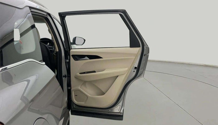 2021 MG HECTOR SHARP 1.5 PETROL CVT, Petrol, Automatic, 30,104 km, RHS Rear Door