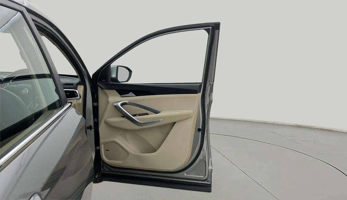 2021 MG HECTOR SHARP 1.5 PETROL CVT, Petrol, Automatic, 30,104 km, RHS Front Door