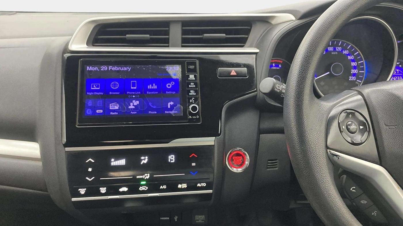 2018 Honda WR-V 1.5L I-DTEC VX MT, Diesel, Manual, 64,508 km, Air Conditioner
