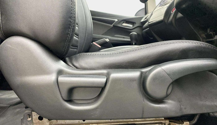 2018 Honda WR-V 1.5L I-DTEC VX MT, Diesel, Manual, 64,221 km, Driver Side Adjustment Panel