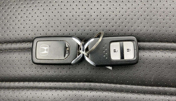 2018 Honda WR-V 1.5L I-DTEC VX MT, Diesel, Manual, 64,221 km, Key Close Up