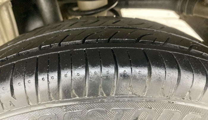 2017 Maruti Alto 800 LXI, Petrol, Manual, 71,567 km, Left Rear Tyre Tread