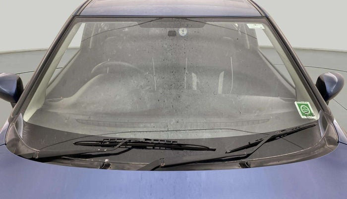 2016 Maruti Baleno DELTA PETROL 1.2, Petrol, Manual, 67,261 km, Front Windshield