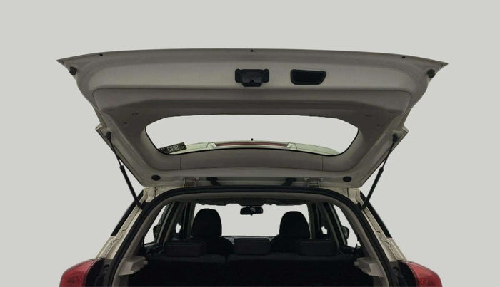2021 Mahindra XUV300 W8 1.5 DIESEL, Diesel, Manual, 78,310 km, Boot Door Open