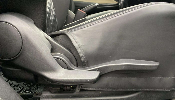 2023 Toyota Glanza V AMT, Petrol, Automatic, 18,634 km, Driver Side Adjustment Panel