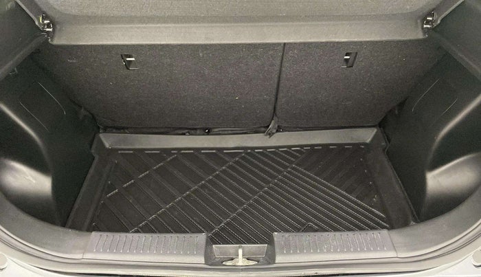 2023 Toyota Glanza V AMT, Petrol, Automatic, 18,634 km, Boot Open Zoomed View
