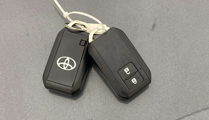 2023 Toyota Glanza V AMT, Petrol, Automatic, 18,634 km, Key Close Up