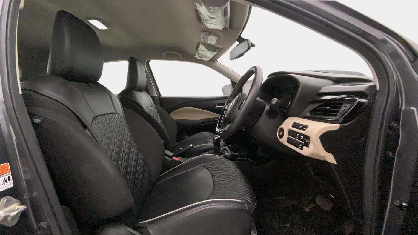 2023 Toyota Glanza V AMT, Petrol, Automatic, 18,898 km, Right Side Front Door Cabin
