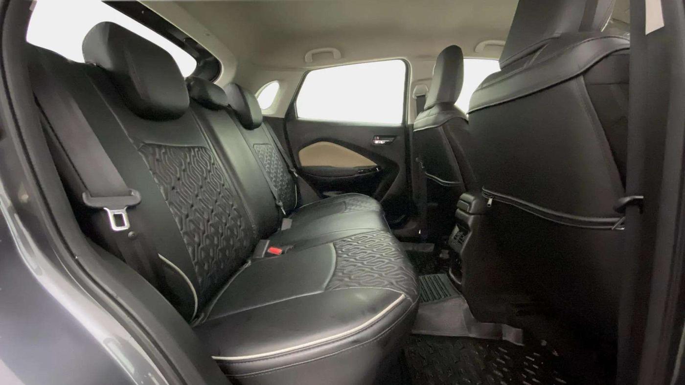 2023 Toyota Glanza V AMT, Petrol, Automatic, 18,898 km, Right Side Rear Door Cabin