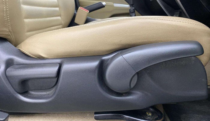 2015 Honda City 1.5L I-VTEC V MT, Petrol, Manual, 53,876 km, Driver Side Adjustment Panel