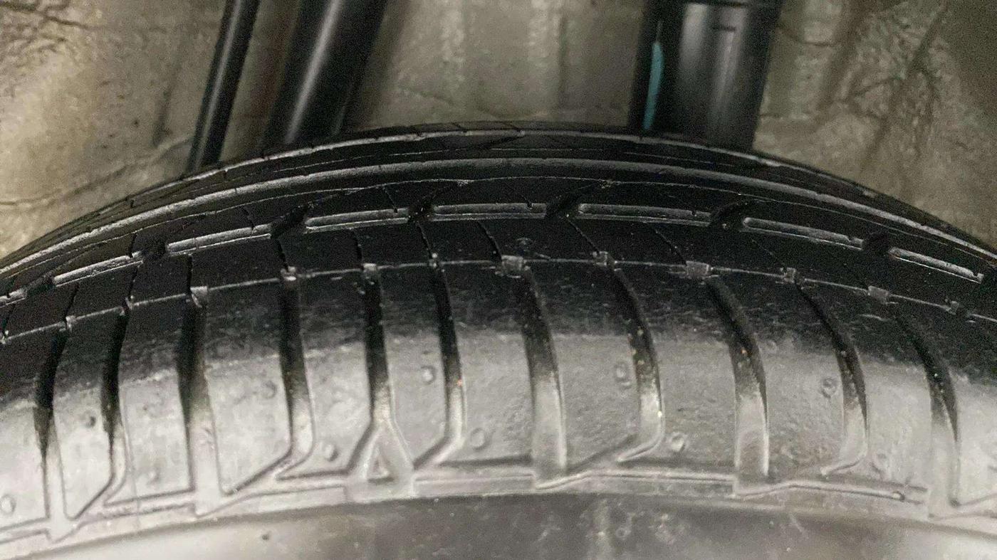 2018 Honda Jazz 1.2L I-VTEC V AT, Petrol, Automatic, 33,184 km, Left Rear Tyre Tread