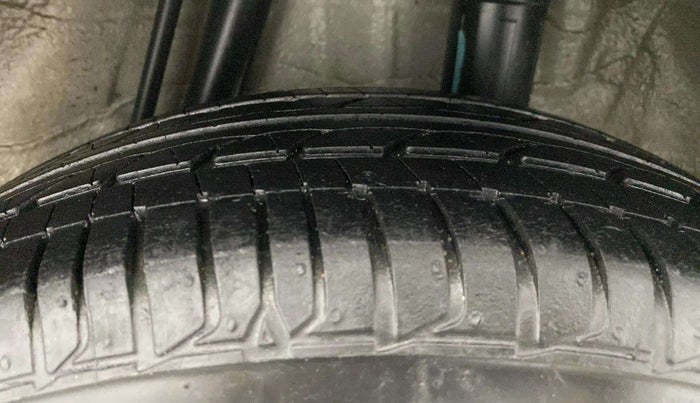2018 Honda Jazz 1.2L I-VTEC V AT, Petrol, Automatic, 33,128 km, Left Rear Tyre Tread