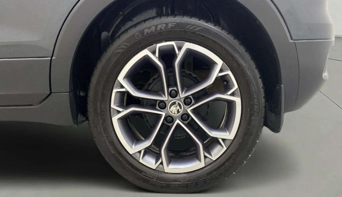 2022 Skoda KUSHAQ STYLE 1.5L TSI DSG (6 AIRBAGS), Petrol, Automatic, 16,286 km, Left Rear Wheel