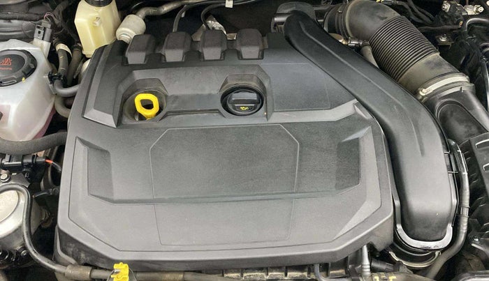 2022 Skoda KUSHAQ STYLE 1.5L TSI DSG (6 AIRBAGS), Petrol, Automatic, 16,286 km, Engine View