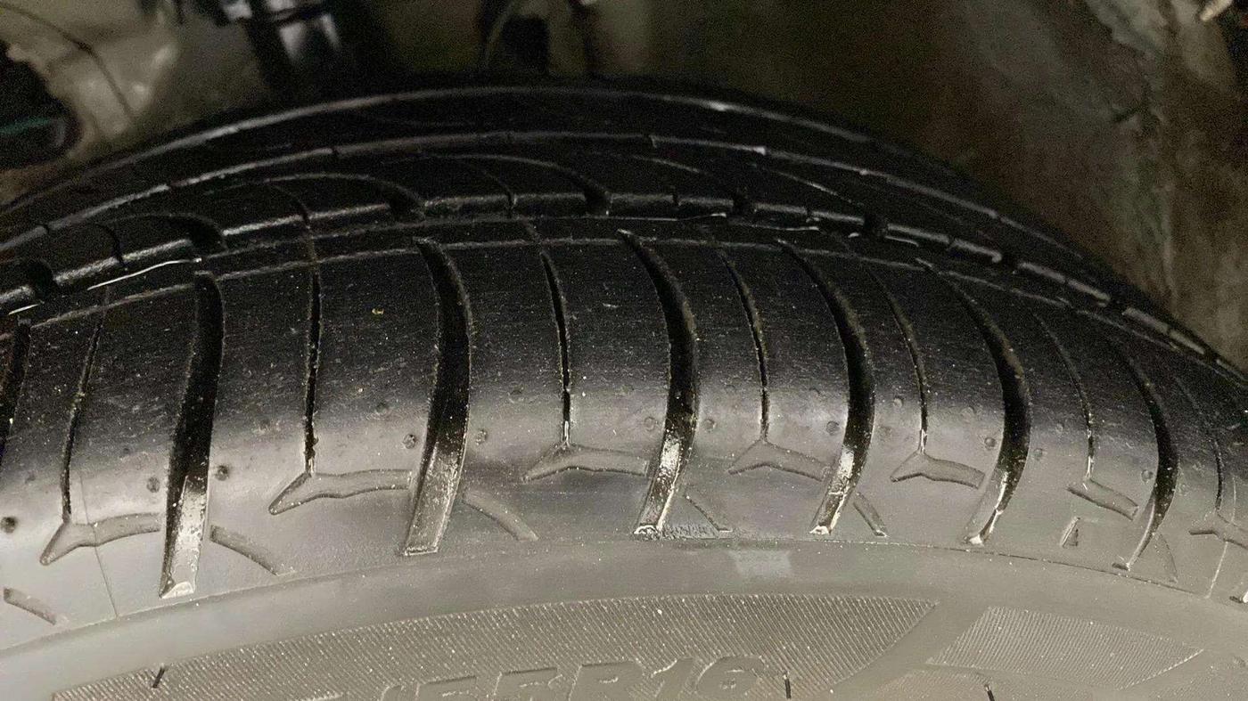 2015 Hyundai i20 Active 1.2 SX, Petrol, Manual, 54,655 km, Left Front Tyre Tread