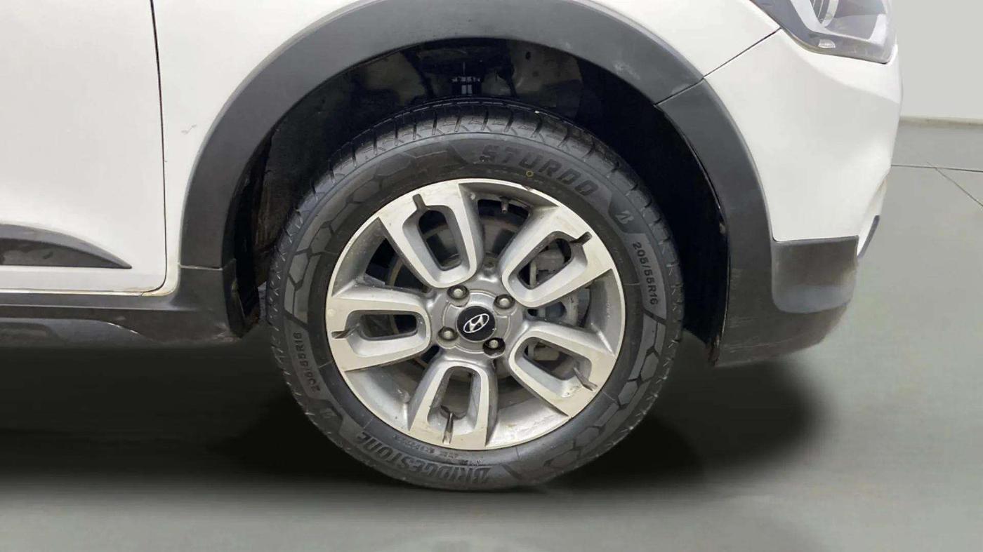 2015 Hyundai i20 Active 1.2 SX, Petrol, Manual, 54,655 km, Right Front Wheel