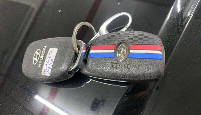 2022 Hyundai Creta S PLUS KNIGHT 1.5 PETROL, Petrol, Manual, 27,488 km, Key Close Up