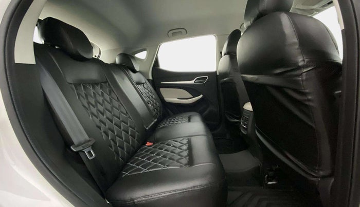 2022 MG ASTOR SUPER EX 1.5 MT, Petrol, Manual, 29,217 km, Right Side Rear Door Cabin