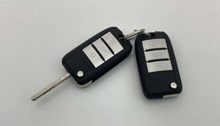 2022 MG ASTOR SUPER EX 1.5 MT, Petrol, Manual, 29,217 km, Key Close Up