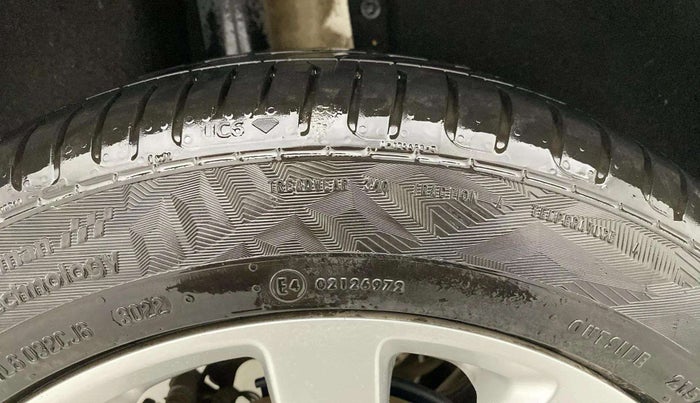 2022 MG ASTOR SUPER EX 1.5 MT, Petrol, Manual, 29,217 km, Right Rear Tyre Tread