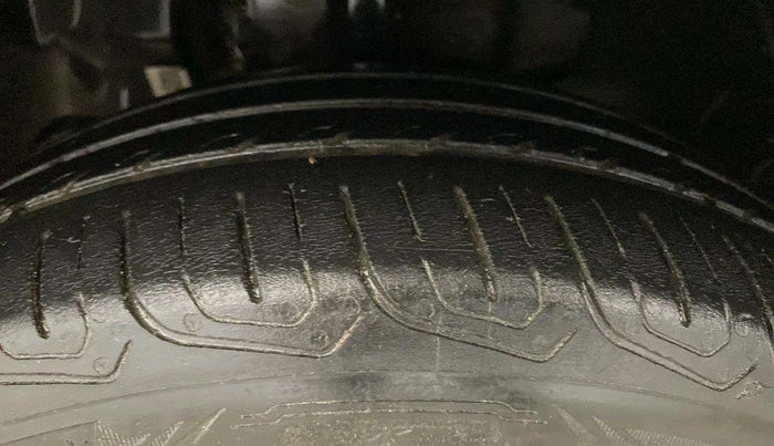 2022 Tata Tiago XM CNG, CNG, Manual, 68,329 km, Left Front Tyre Tread