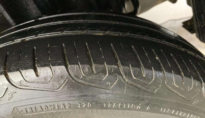 2022 Tata Tiago XM CNG, CNG, Manual, 68,329 km, Left Rear Tyre Tread