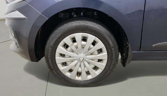 2022 Tata Tiago XM CNG, CNG, Manual, 68,329 km, Left Front Wheel