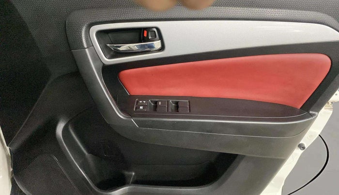 2021 Toyota URBAN CRUISER HIGH GRADE AT, Petrol, Automatic, 74,796 km, Driver Side Door Panels Control