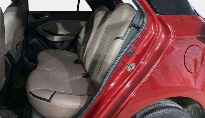 2019 Hyundai Elite i20 SPORTZ PLUS 1.2, Petrol, Manual, 35,693 km, Right Side Rear Door Cabin