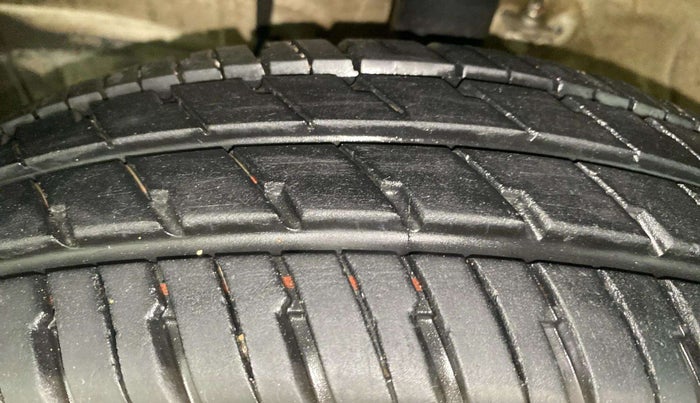 2023 Maruti Alto K10 VXI AMT, Petrol, Automatic, 11,106 km, Left Front Tyre Tread