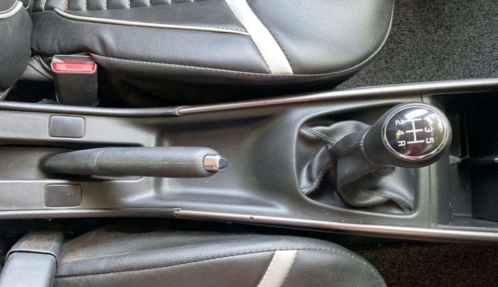 2022 Maruti Baleno DELTA PETROL 1.2, Petrol, Manual, 24,465 km, Gear Lever