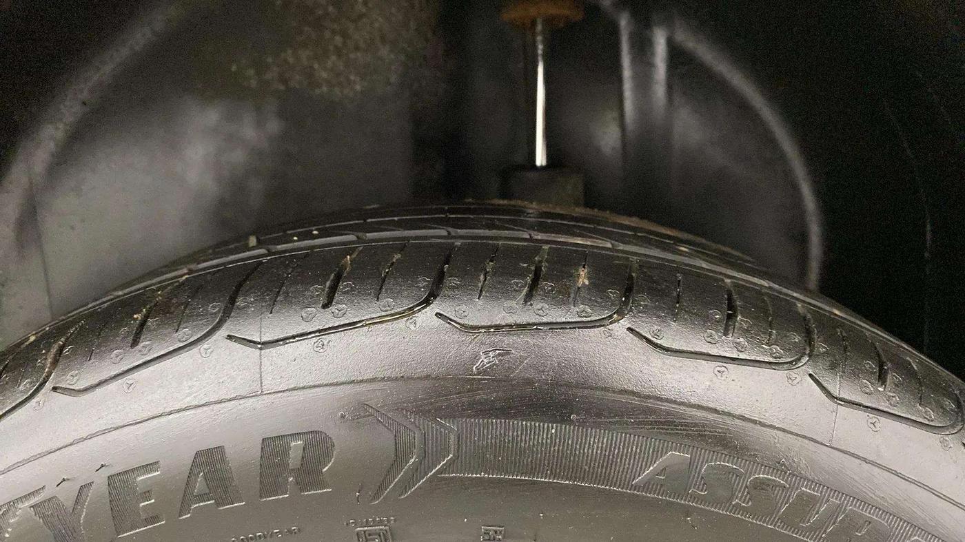 2019 Volkswagen Ameo HIGHLINE PLUS 1.5L 16 ALLOY, Diesel, Manual, 72,391 km, Left Rear Tyre Tread