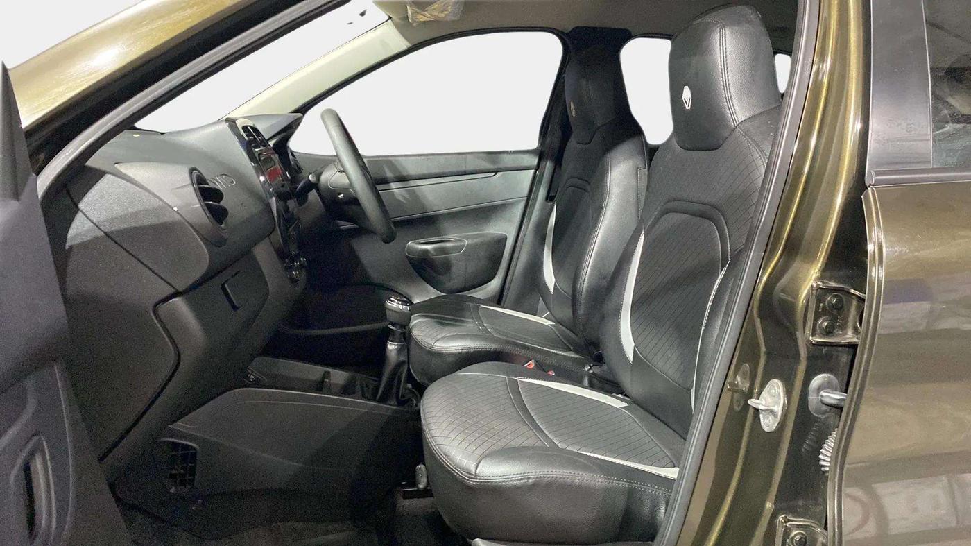 2023 Renault Kwid RXT 1.0, Petrol, Manual, 6,625 km, Right Side Front Door Cabin