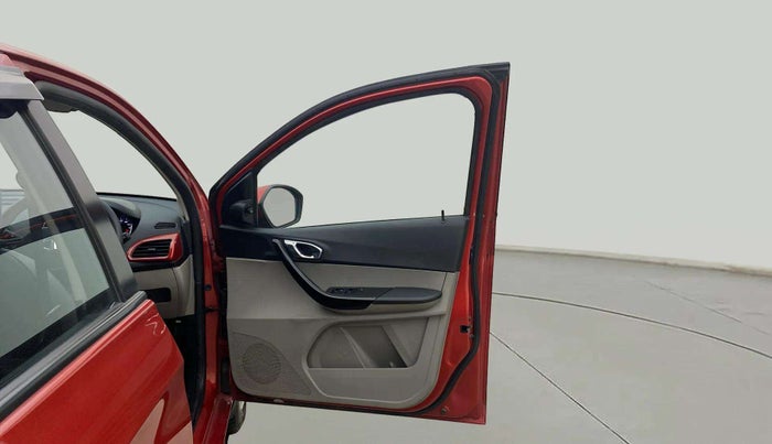 2018 Tata Tiago XZ PETROL, Petrol, Manual, 70,895 km, RHS Front Door