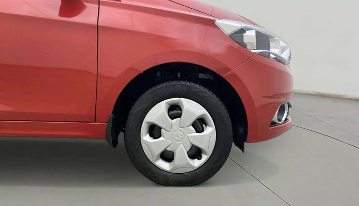 2018 Tata Tiago XZ PETROL, Petrol, Manual, 70,895 km, Right Front Wheel
