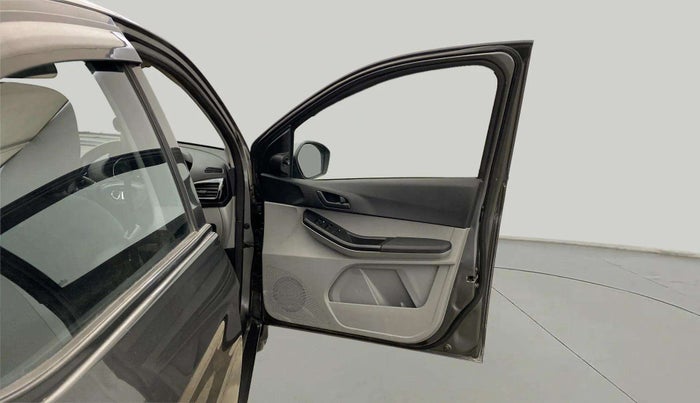 2020 Tata Tiago XT PETROL, Petrol, Manual, 18,571 km, RHS Front Door