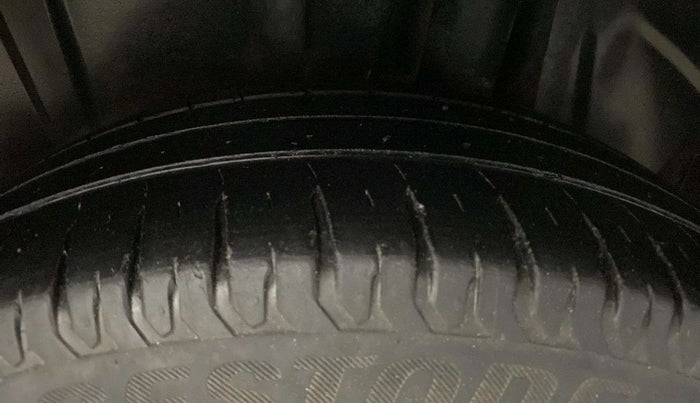 2019 Maruti XL6 ALPHA MT, Petrol, Manual, 61,492 km, Left Rear Tyre Tread