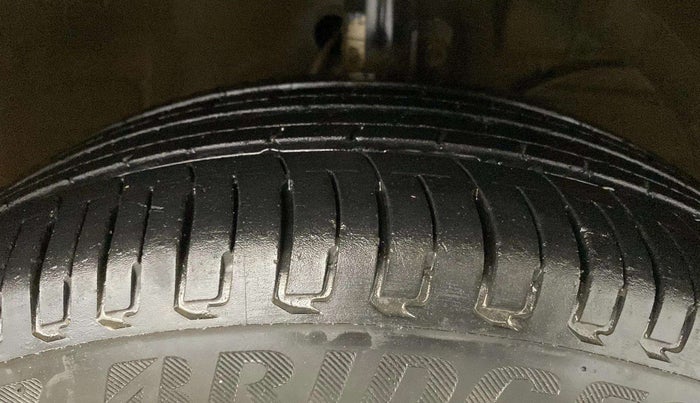 2019 Maruti XL6 ALPHA MT, Petrol, Manual, 61,492 km, Right Front Tyre Tread