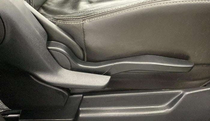 2019 Maruti XL6 ALPHA MT, Petrol, Manual, 61,492 km, Driver Side Adjustment Panel
