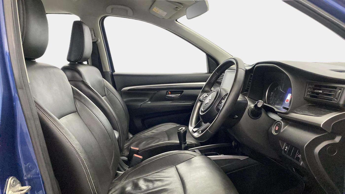 2019 Maruti XL6 ALPHA MT, Petrol, Manual, 61,938 km, Right Side Front Door Cabin